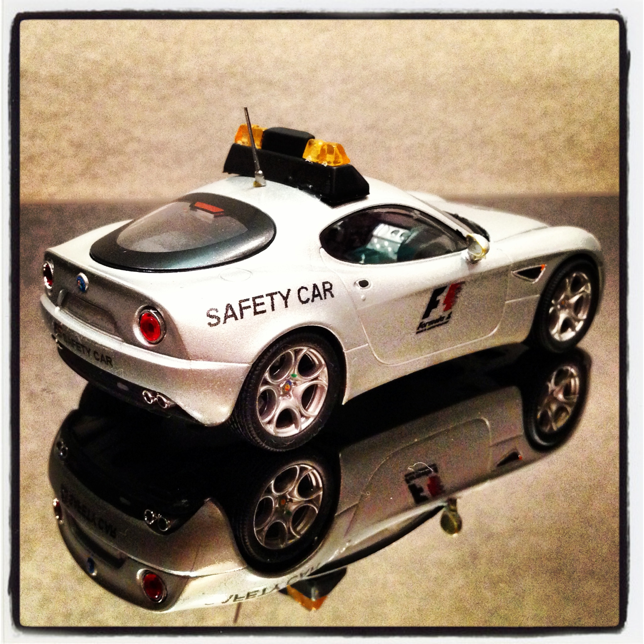 Alfa Romeo, F1 Safety Car (minichamps)