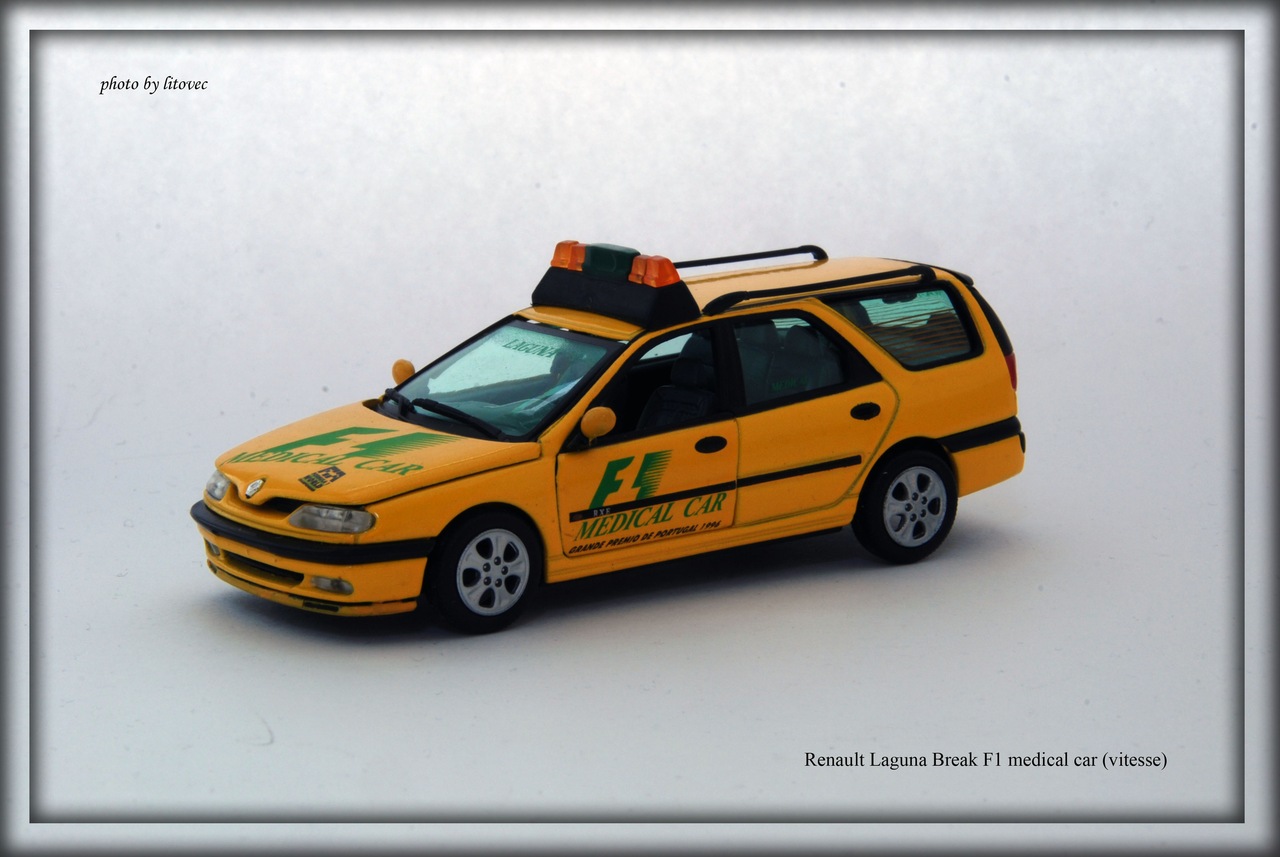 Renault Laguna Break, F1 medical car (vitesse) 