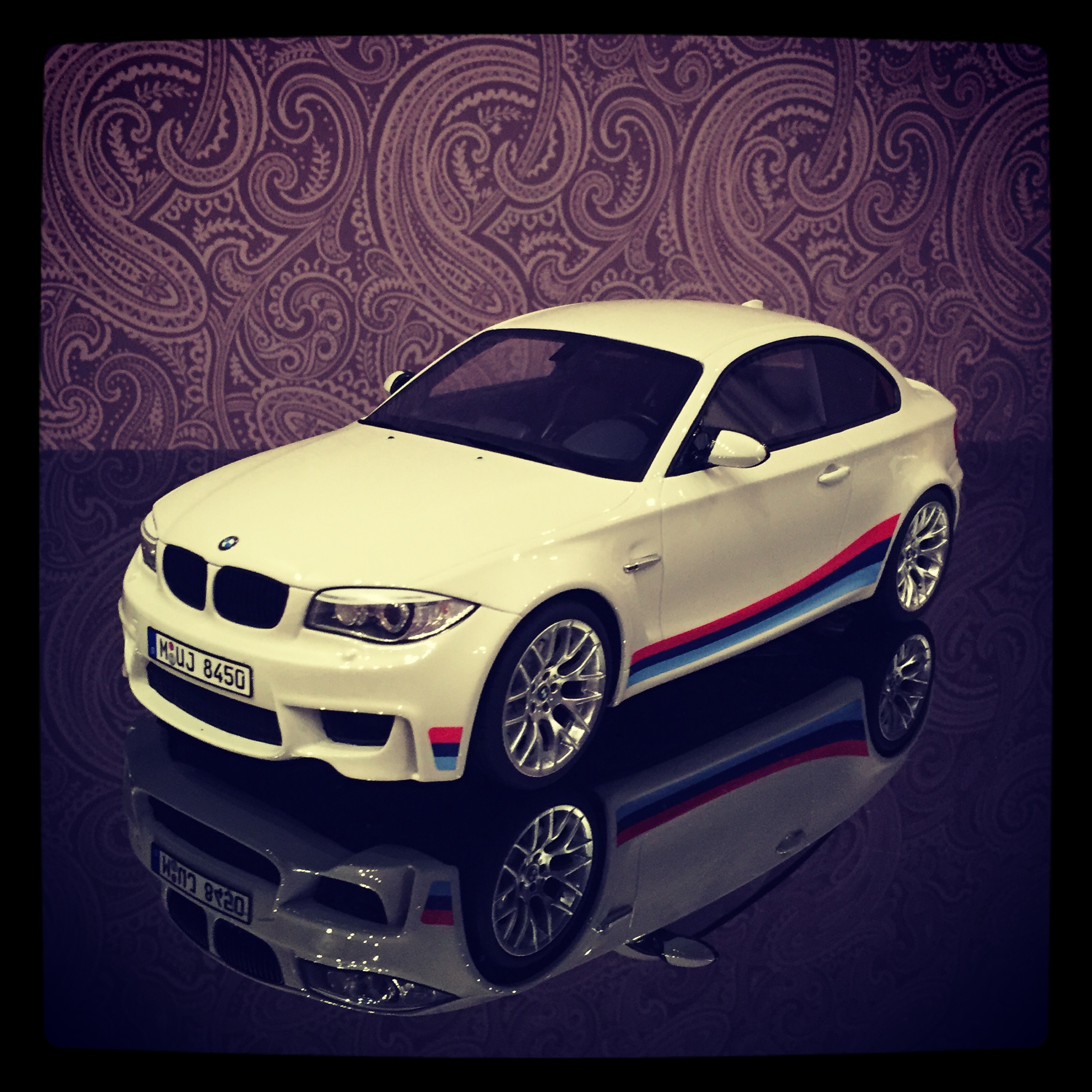 BMW 1M (E82) white, le 0439 of 1,500pcs. (gt spirit)
