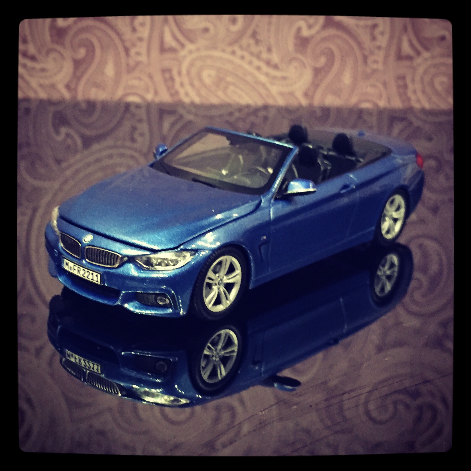 BMW 4 series cabrio (F33) estoril blue (jadi)