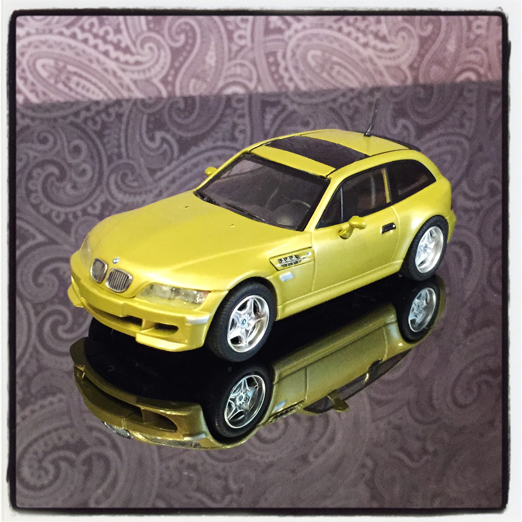 BMW M coupe (E36) 2001, yellow, le 1 of 1,008pcs. (Minichamps)