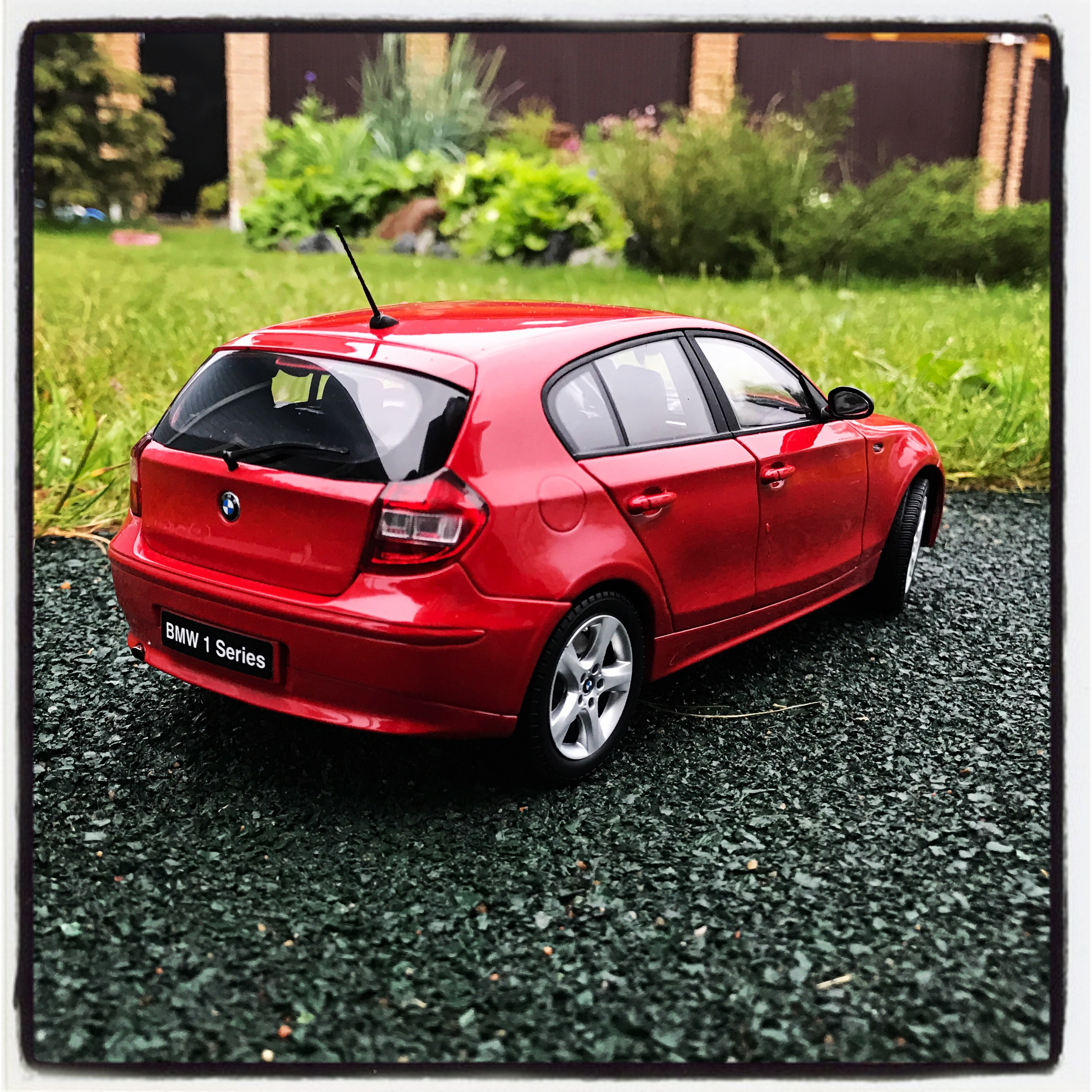 BMW 120i (E87) crimson red (kyosho) 