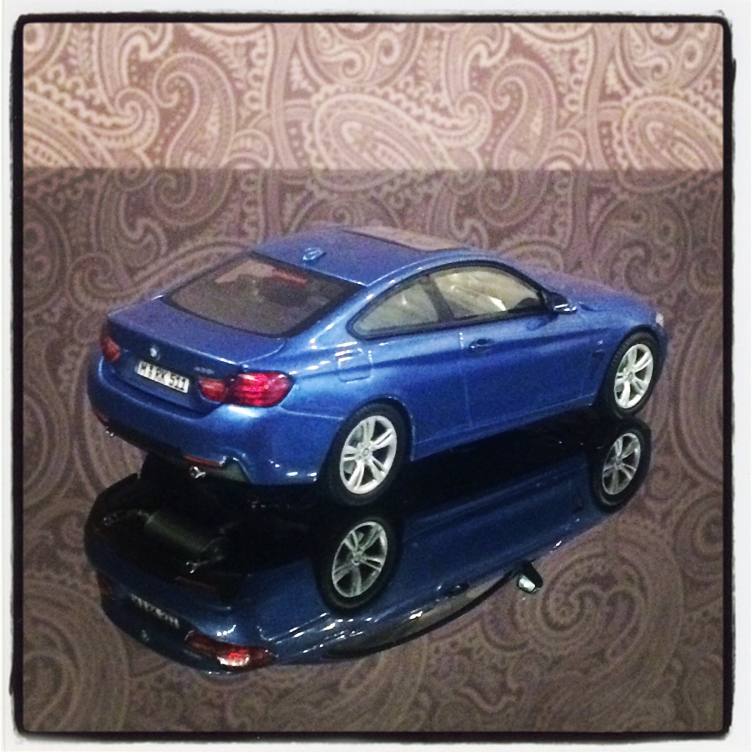 BMW 4 series coupe (F32) estoril blue (jadi)
