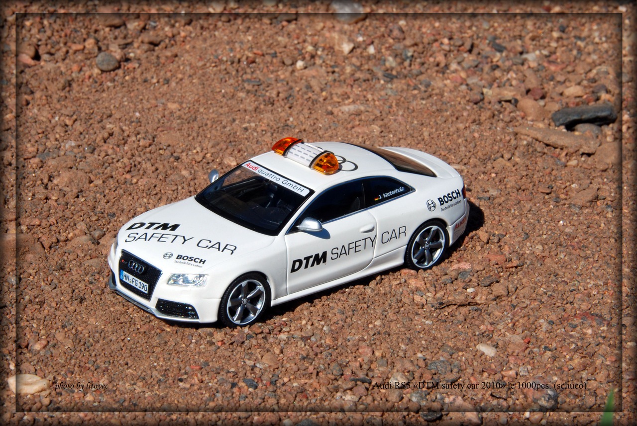 Audi RS5, «DTM safety car 2010», le 1,000pcs. (schuco) 
